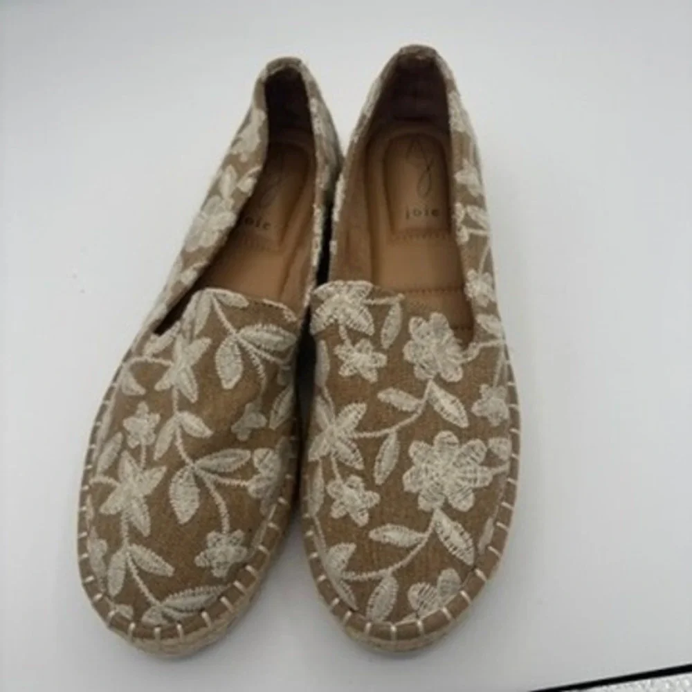 Joie Cara Espadrille Sz 7.5 EUC Natural Floral Embroidered Slip On Flats Loafer